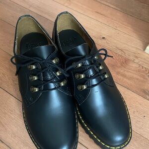 Doc martens I haven’t worn. They’re too big for me nothing wrong with them.